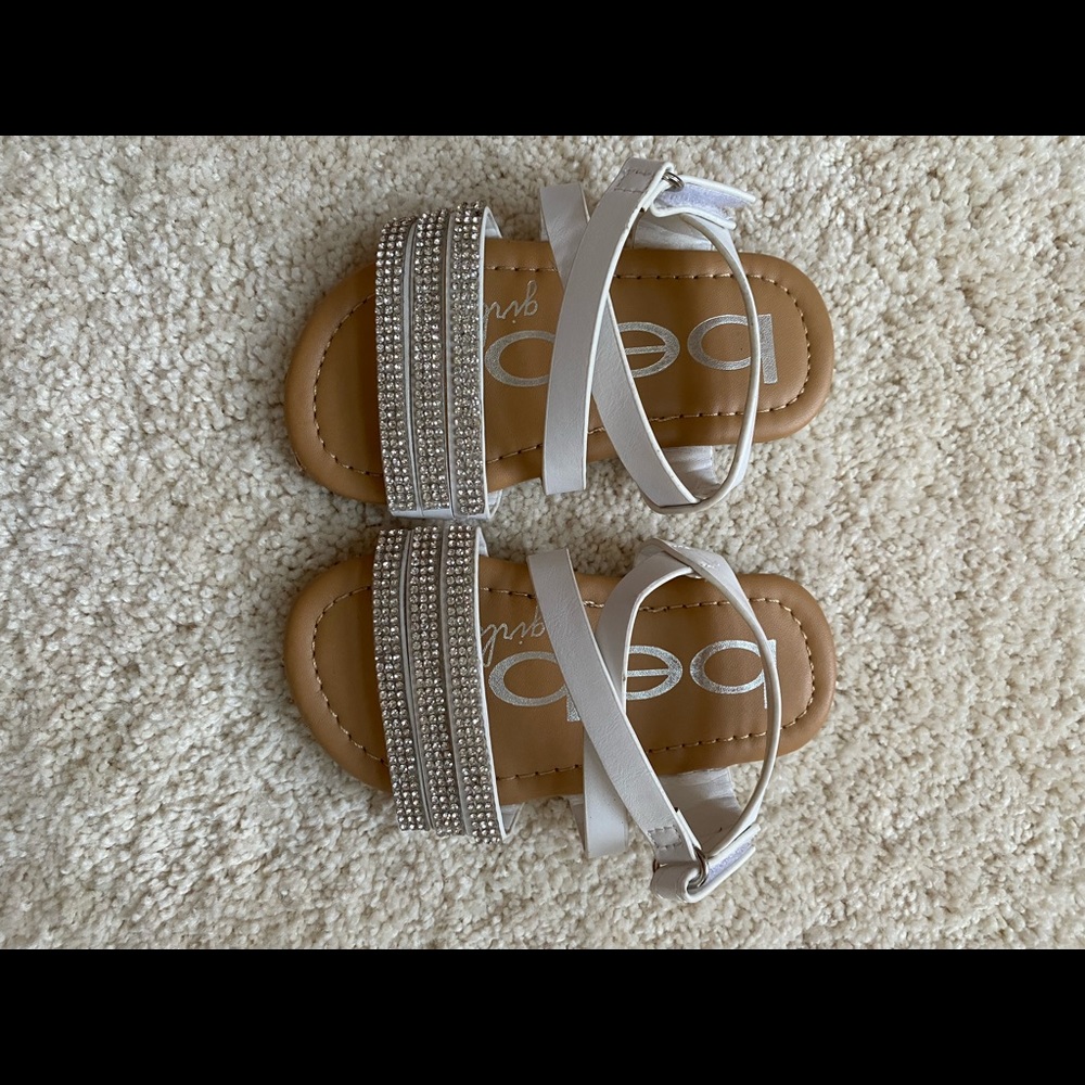 Bebe sandals. Size 5. White/Tan